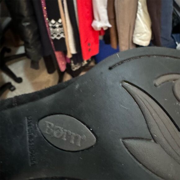 EUC Born Women's Black Suede Knee High Boots Size 9 - Picture 4 of 5